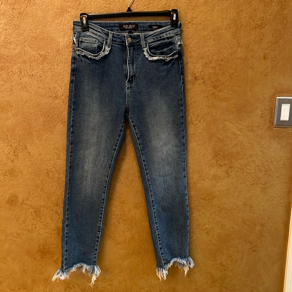 Judy Blue Women’s Skinny Fit  Stretch Jeans  Size 7/28 Unhemmed bottom